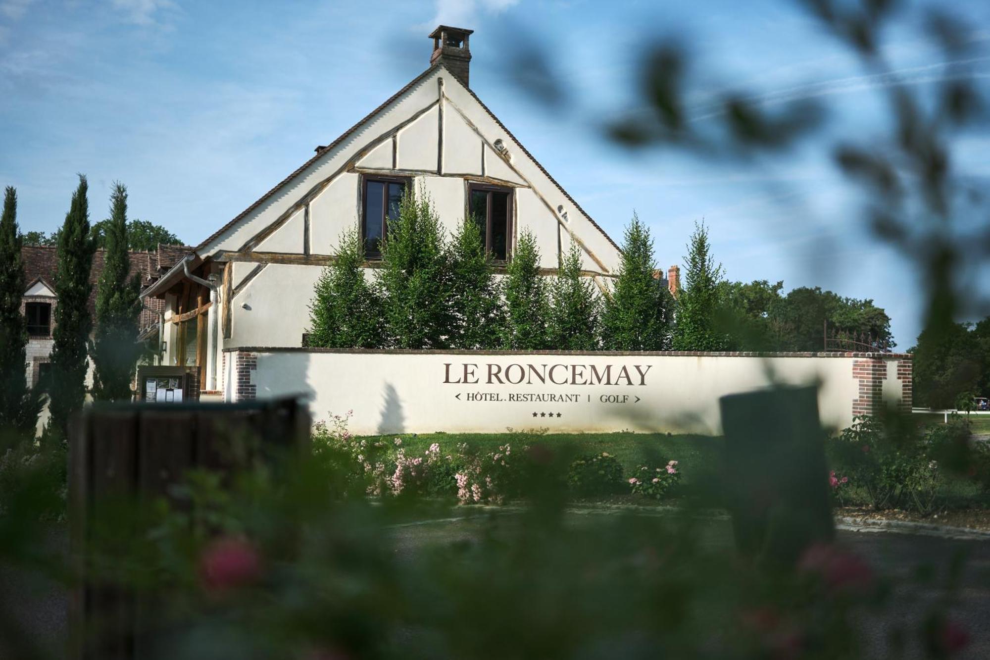 Domaine Du Roncemay - Hotel, Restaurants, Spa & Golf Aillant-sur-Tholon Zewnętrze zdjęcie