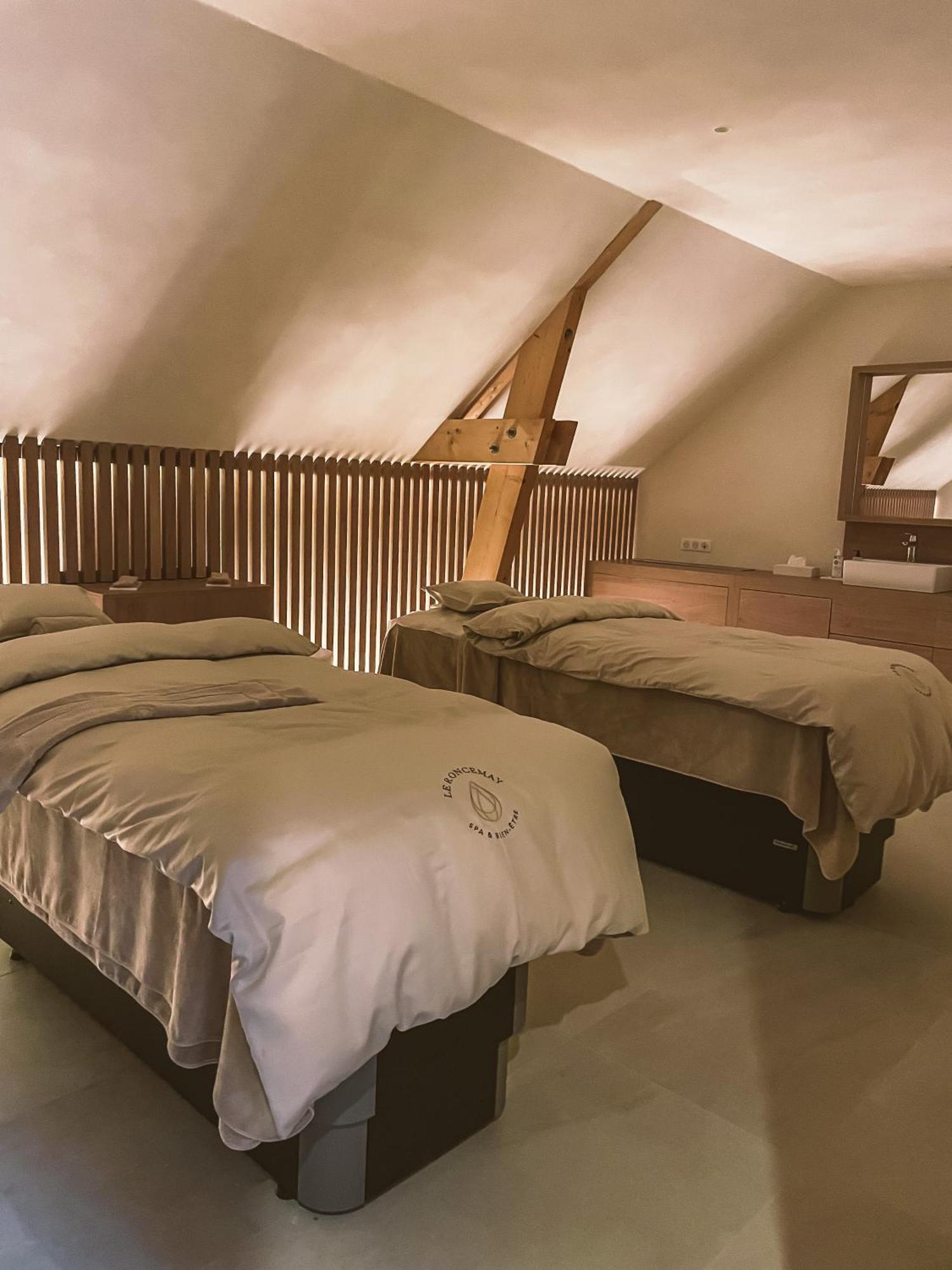 Domaine Du Roncemay - Hotel, Restaurants, Spa & Golf Aillant-sur-Tholon Zewnętrze zdjęcie